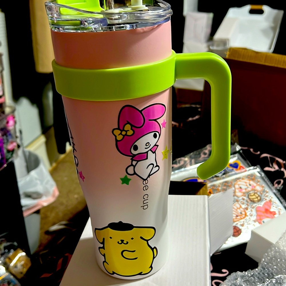 40 oz. Sanrio Tumbler NIB